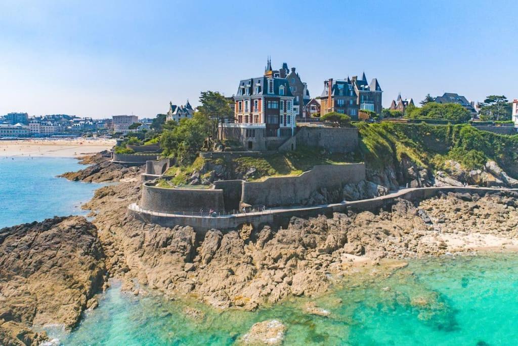 Apartmán Michel Dinan Exteriér fotografie