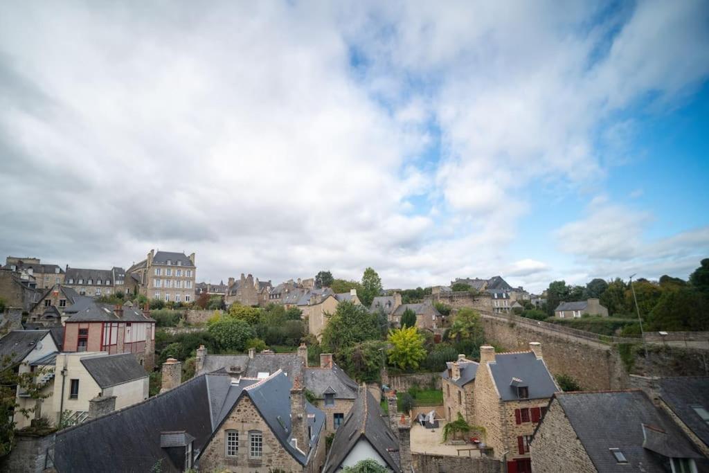 Apartmán Michel Dinan Exteriér fotografie